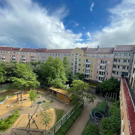 Renovated 2025, Lux *