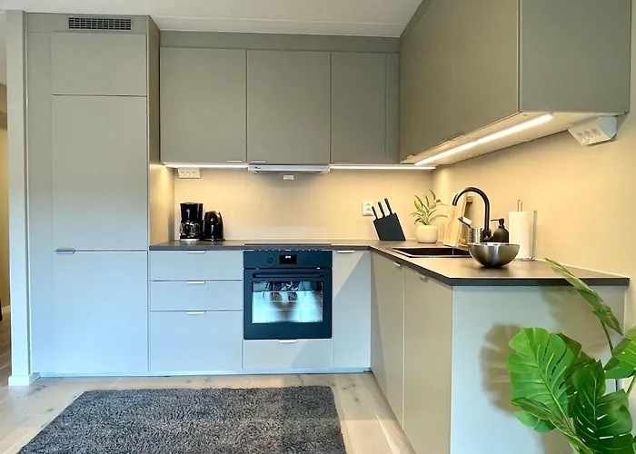 Renovated 2025, Lux Apartment *