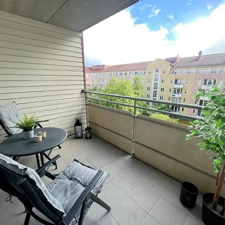 Daire Renovated 2025, Lux